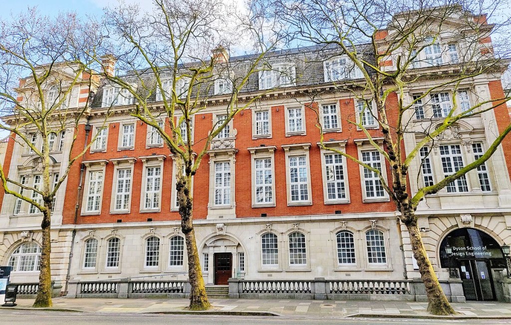 Supporting female engineering students: insights from a PhD literature review